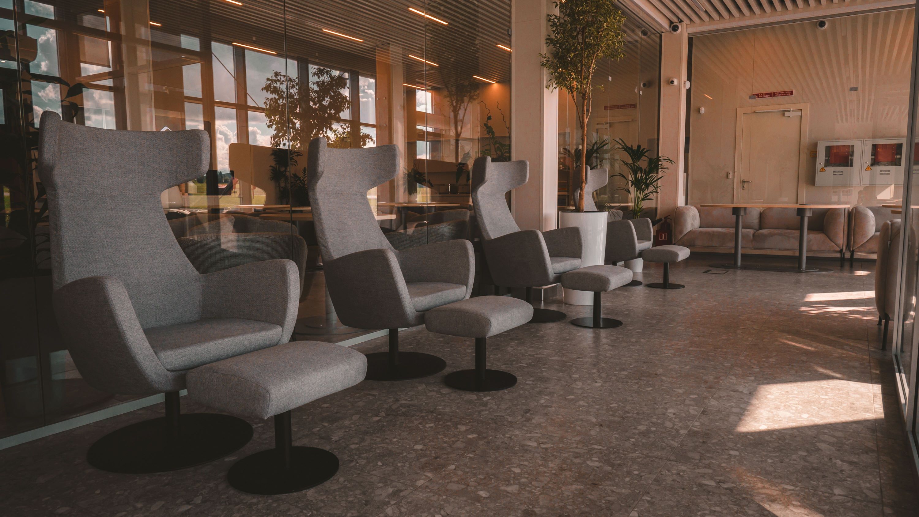 100 посадочных мест и&nbsp;высокоскоростной интернет